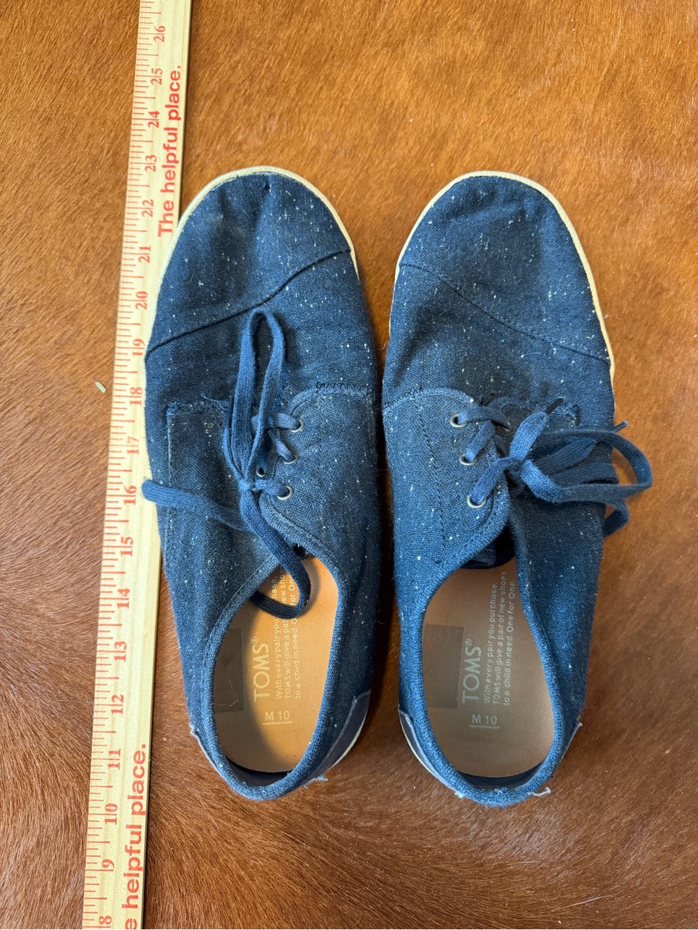 Men's 10 TOMS Sneakers